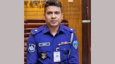 সাংবাদিককে ‘বাড়াবাড়ি’ না করার হুমকি ওসির