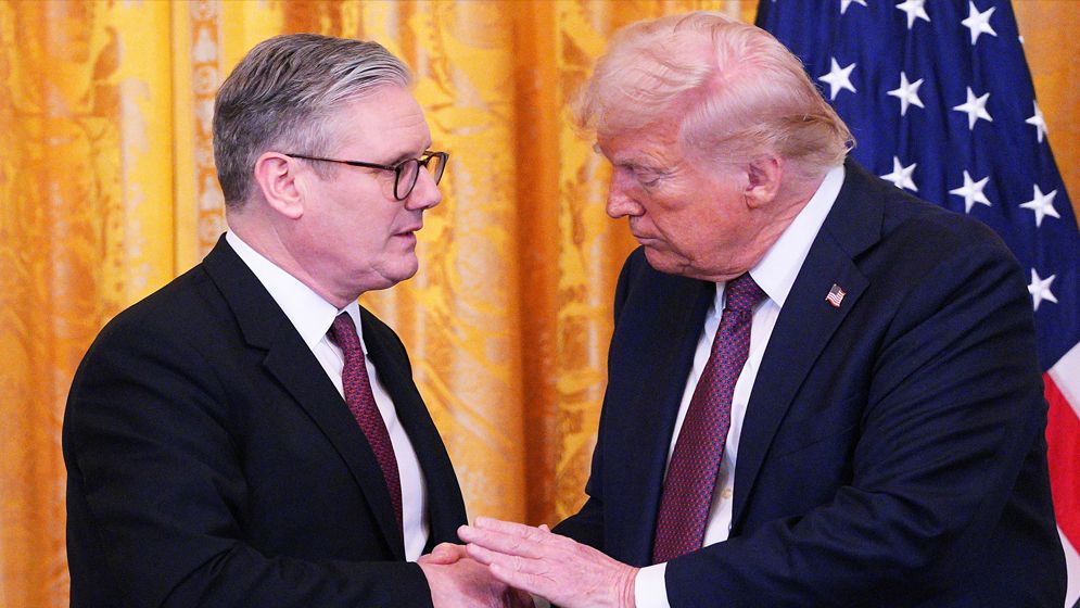 স্টারমারকে সীমান্তে সেনা মোতায়েনের পরামর্শ ট্রাম্পের, কেন?