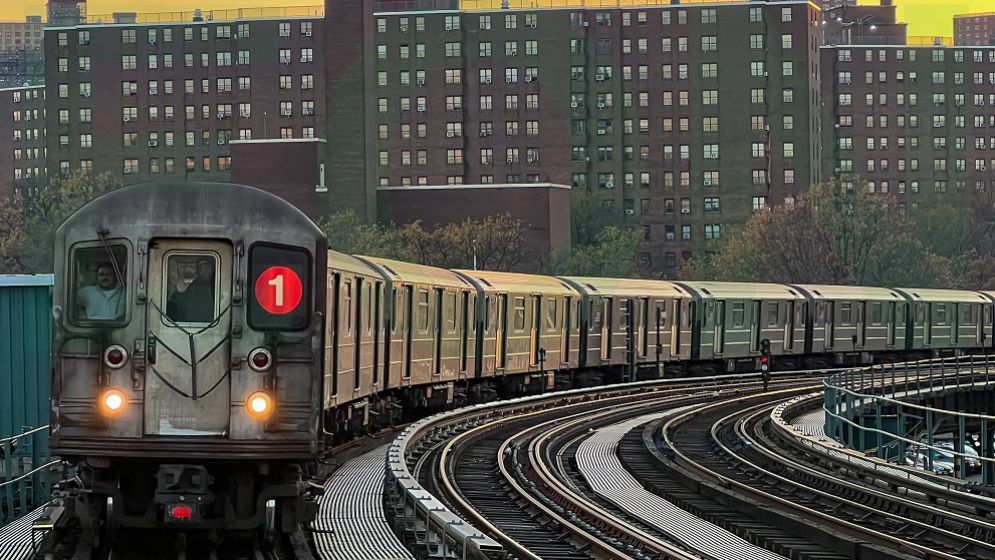 নিউইয়র্ক সাবওয়ে কতটা নিরাপদ ও পরিচ্ছন্ন