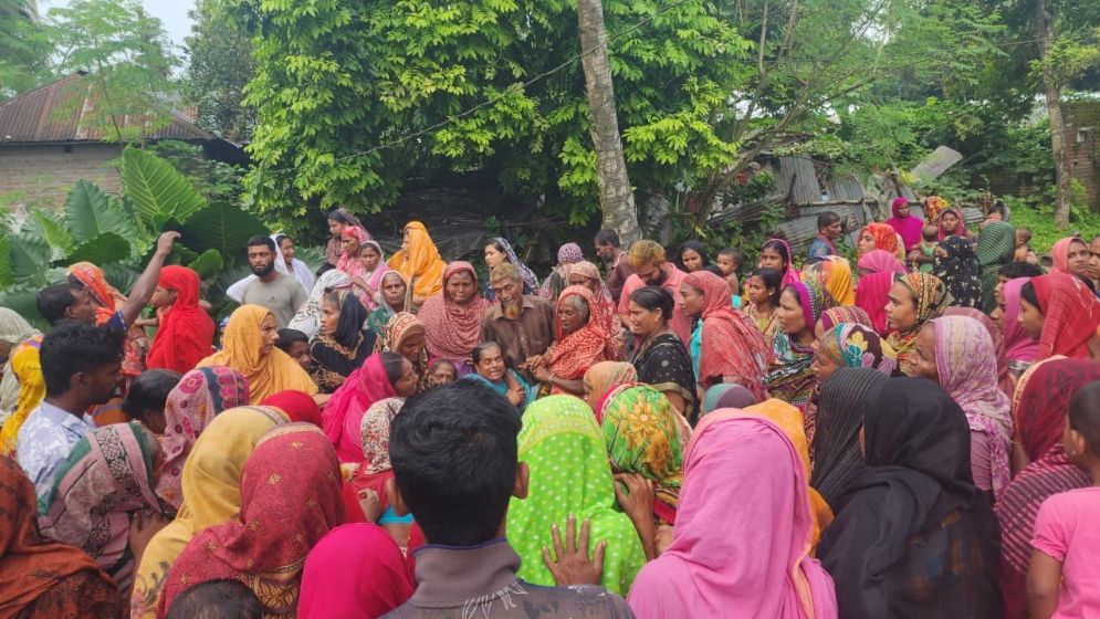 দৌলতপুরে বজ্রপাতে নিহত ২