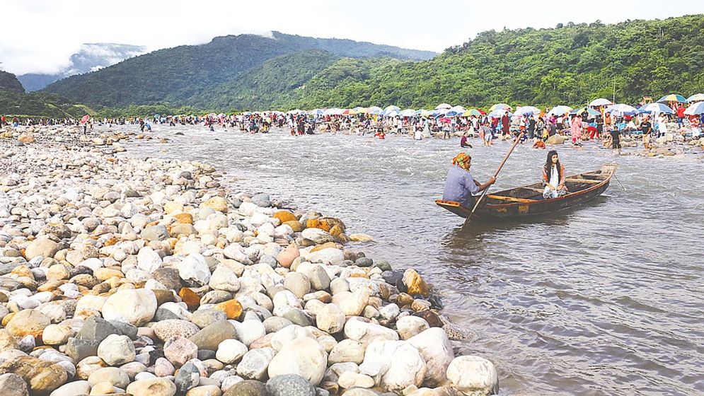 ‘সাদাপাথরে’ নৌকা চলাচলে নতুন নির্দেশনা