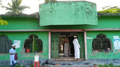 পটুয়াখালীতে মসজিদের জমির মালিকানা দাবি বিএনপি নেতার