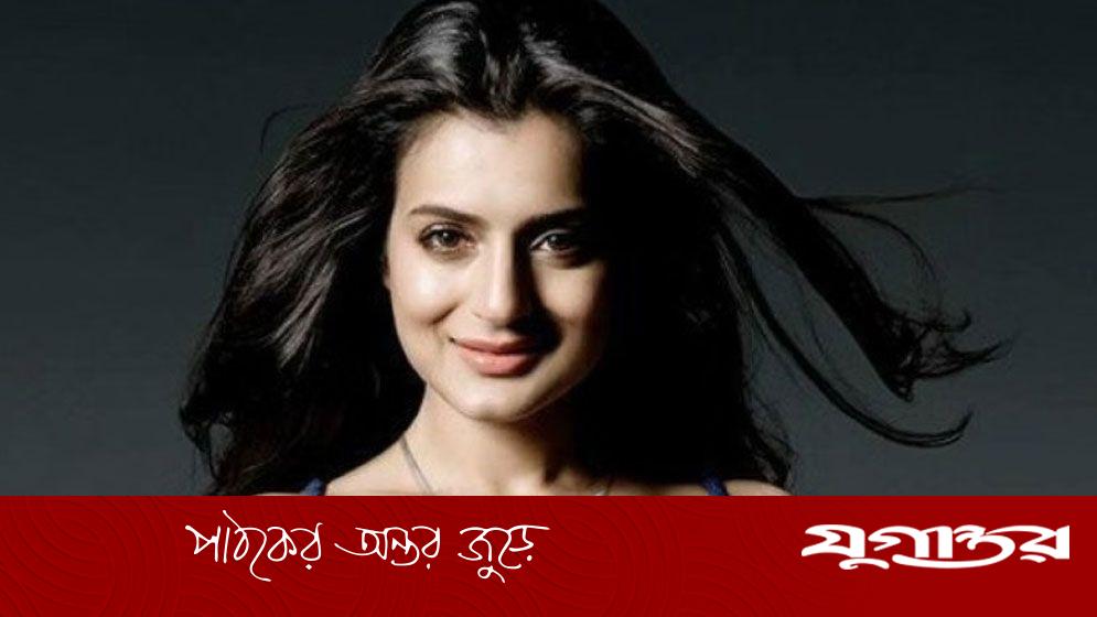 ‘আমার অর্ধেক বয়সের ছেলেরা আমাকে প্রেম প্রস্তাব দিচ্ছে’
