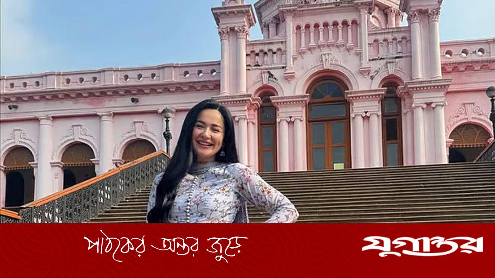 ‘হানিয়া আমির খালি পেটে ৩–৪টা নাগা মরিচ দিয়ে ফুচকা খেয়েছে’
