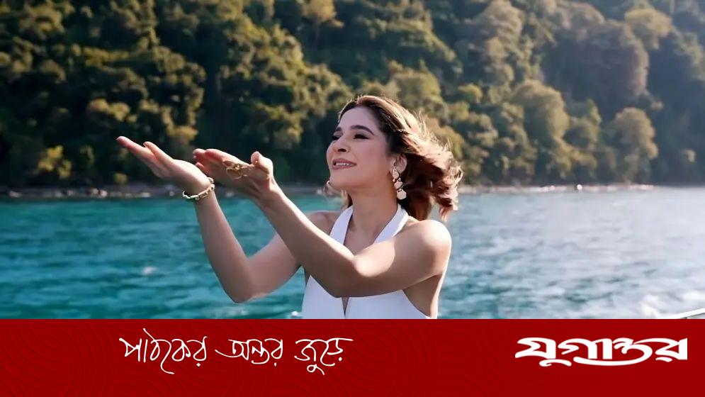 আয়েশা ওমরের ‘লাজাওয়াল ইশক’ ঘিরে অনলাইনে তোলপাড়