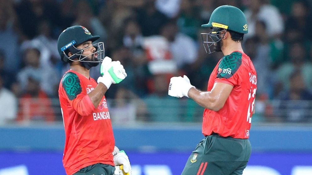 রুদ্ধশ্বাস লড়াইয়ে শ্রীলঙ্কাকে হারিয়ে শুভসূচনা বাংলাদেশের