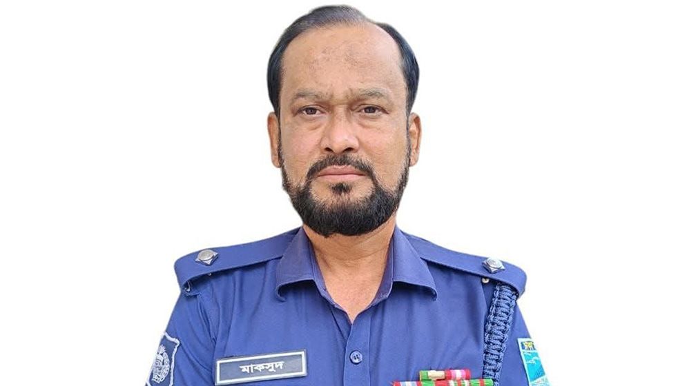 থানার ভেতরে বিএনপি নেতাকে বিশেষ সুবিধা, ওসি ক্লোজড