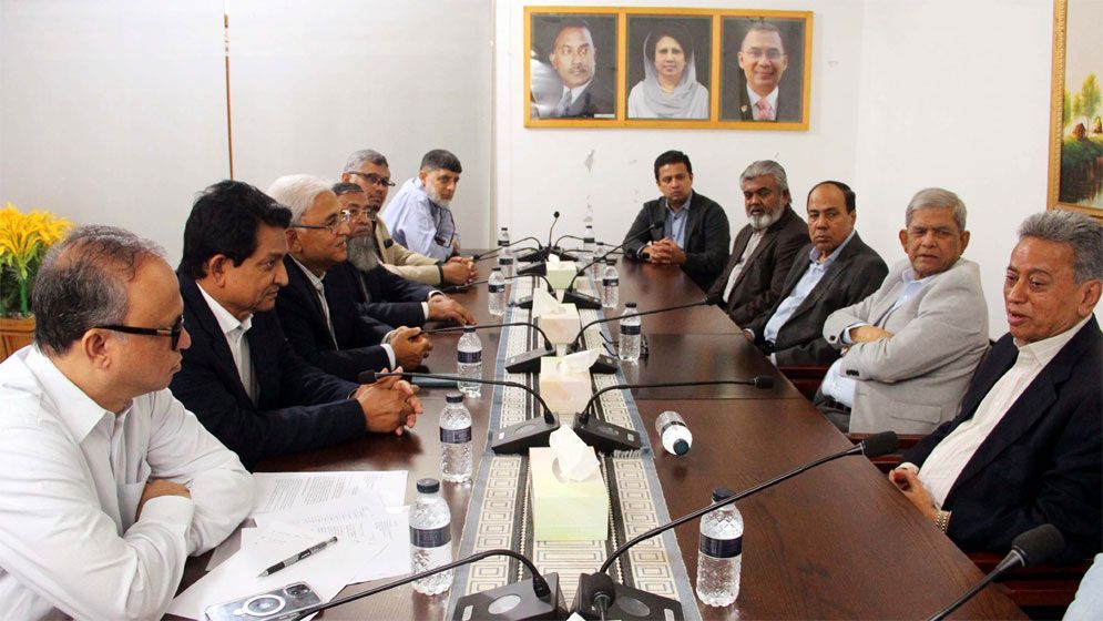 শীর্ষ ব্যবসায়ী নেতাদের সঙ্গে বিএনপির বৈঠক, কী আলোচনা হলো