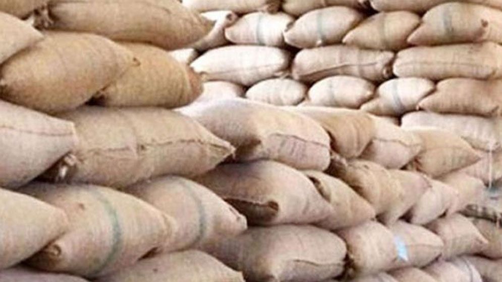 গরিবের চাল স্বচ্ছলের পেটে