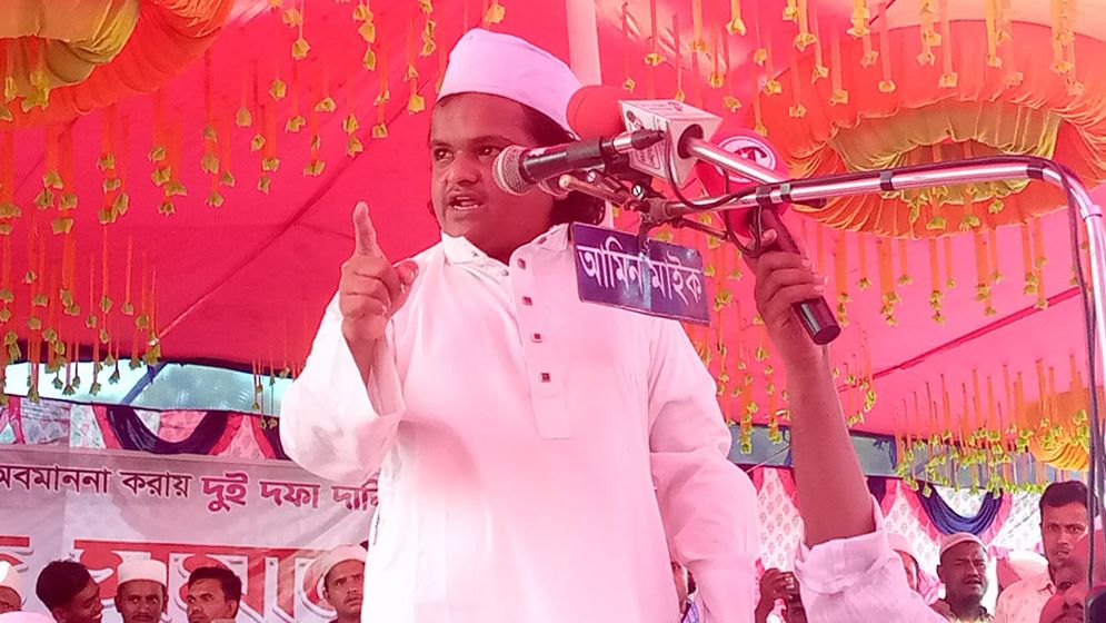 আমরা খেলি মোদি ও হাসিনার সঙ্গে: রফিকুল ইসলাম মাদানী