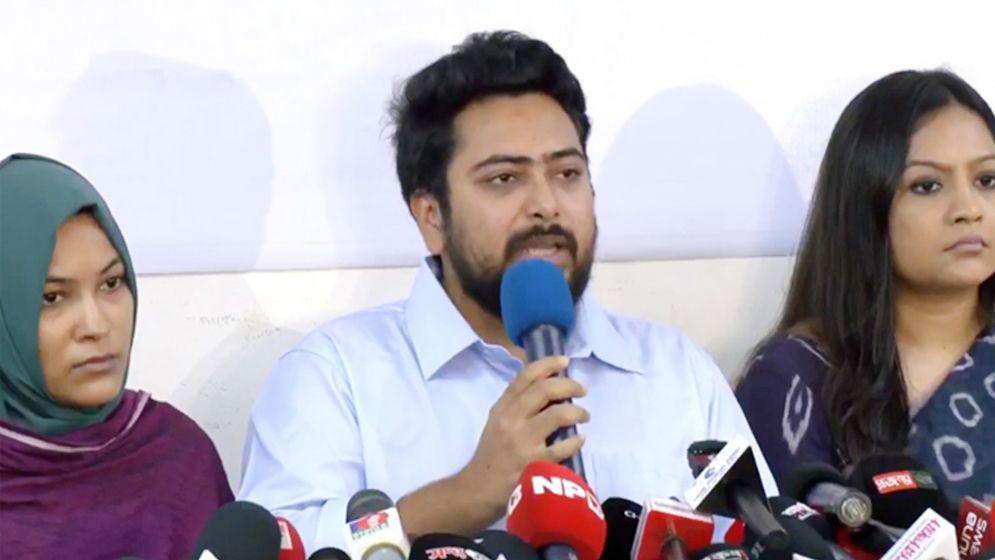 আখতারকে ডিম নিক্ষেপের প্রতিক্রিয়ায় যা বললেন নাহিদ