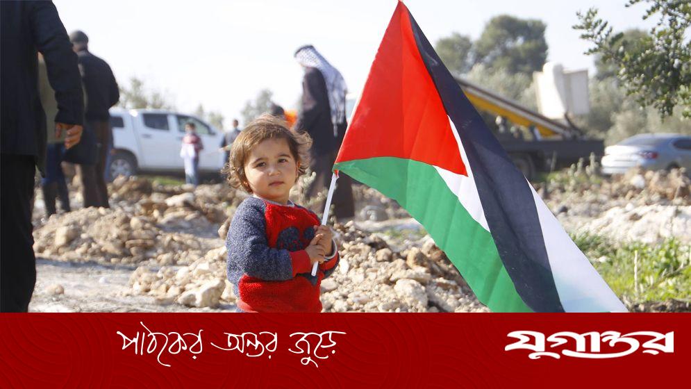 এবার ফিলিস্তিনকে আনুষ্ঠানিক স্বীকৃতি দিল ফ্রান্স