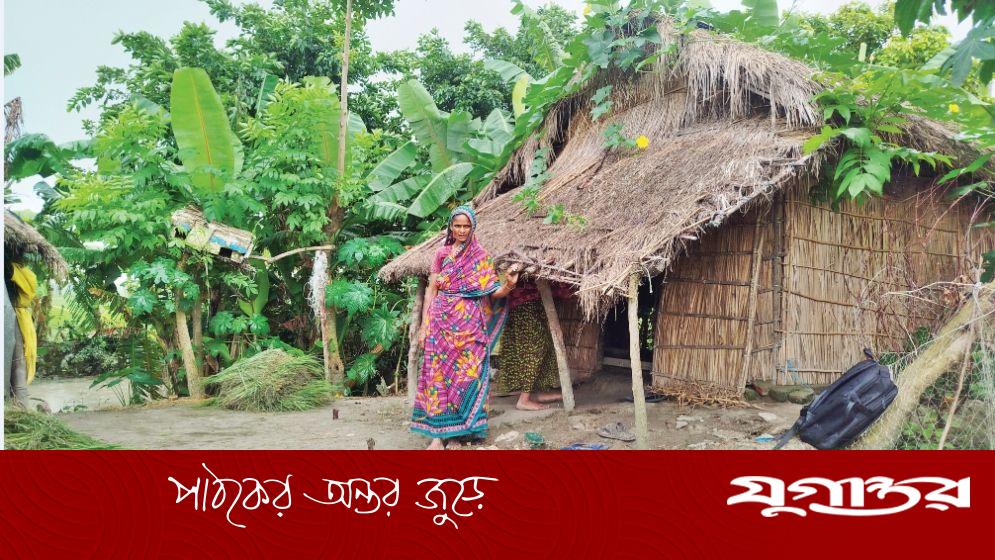 মেঘনার বুকে জীবনযুদ্ধে হাজার হাজার মানুষ