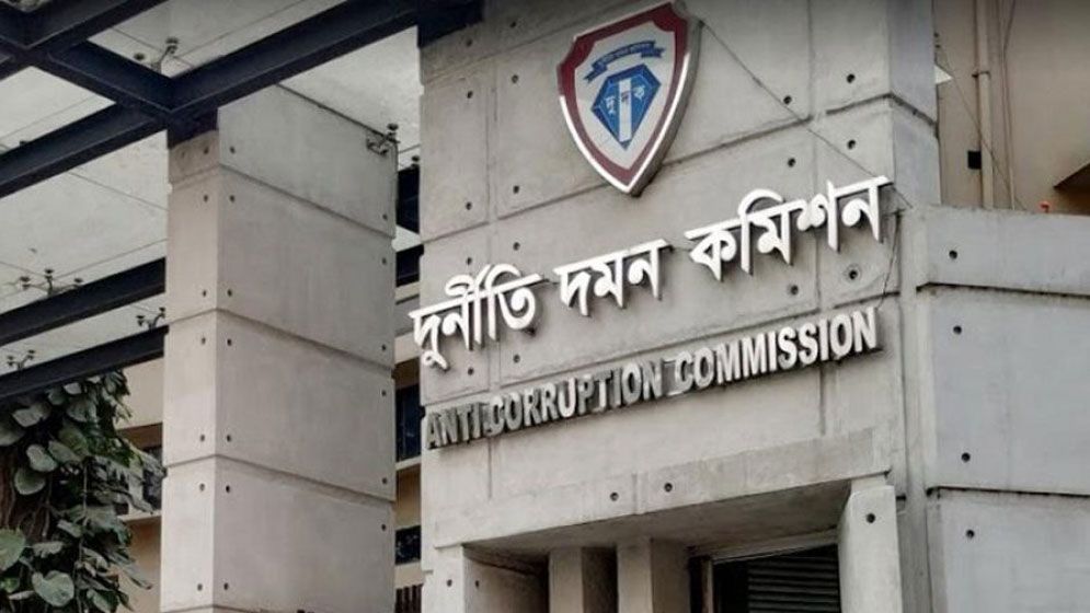 রৌমারীতে খাদ্যগুদাম কর্মকর্তার অনিয়ম-দুর্নীতি, দুদকের হানা