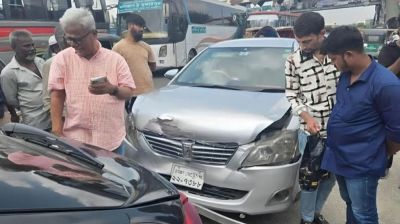 জয়নুল আবদিন ফারুকের গাড়ি দুর্ঘটনার শিকার