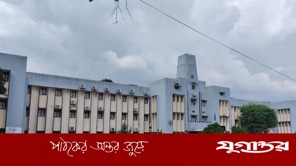 রাবি কর্মকর্তাদের শাটডাউন স্থগিত, আন্দোলন চলবে জাতীয়তাবাদী শিক্ষকদের
