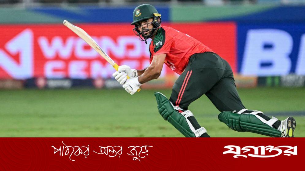 এক ফিফটিতে ১৩৩ ধাপ এগোলেন সাইফ