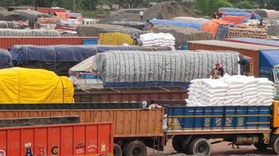 বাংলাদেশে চাল রপ্তানি নিয়ন্ত্রণে ‘নতুন নিয়ম’ ভারতের