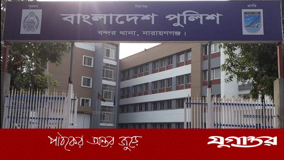 মাদ্রাসাছাত্রীকে নিপীড়ন, শিক্ষককে পুলিশে দিলেন জনতা