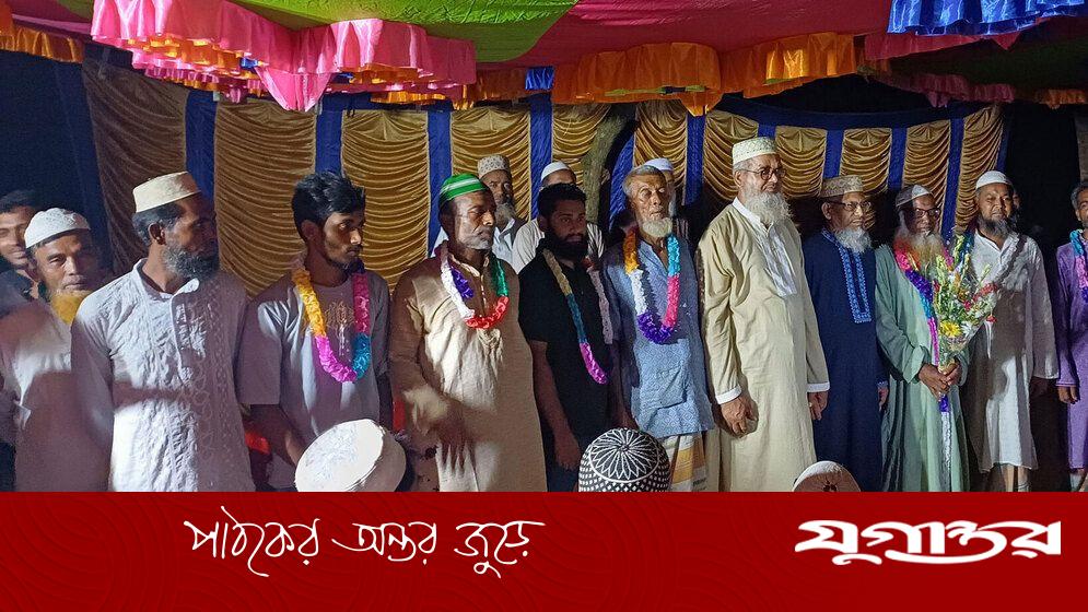 চাটমোহরে বিএনপির অর্ধশতাধিক কর্মী-সমর্থকের জামায়াতে যোগদান