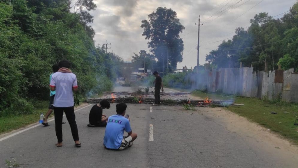 খাগড়াছড়িতে দ্বিতীয় দিনের মতো সড়ক অবরোধ