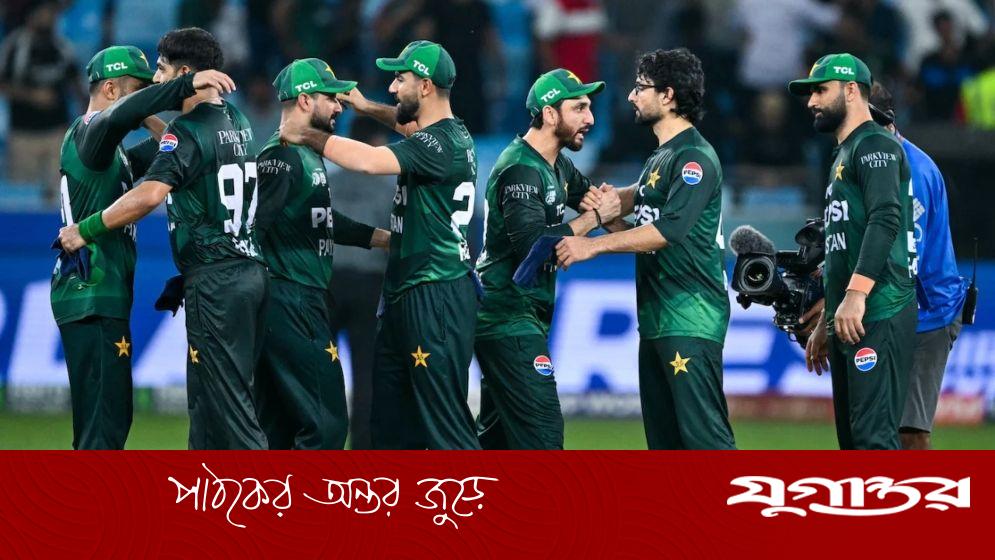 ‘পাকিস্তান তো আমাকে আউটই করতে পারবে না’ — কেন বললেন অভিষেক?
