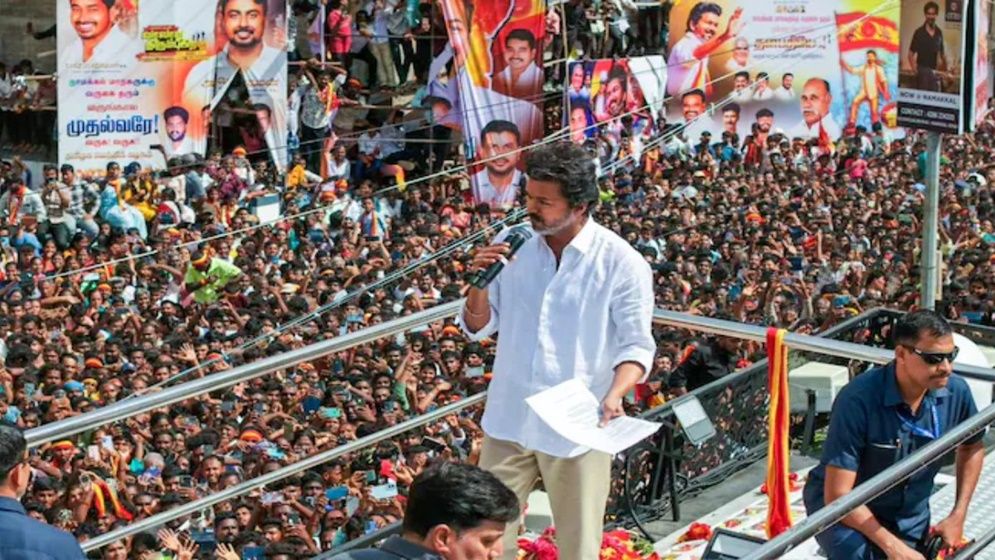 নিজের সমাবেশে প্রাণহানি, আবেগঘন বার্তা থালাপতি বিজয়ের