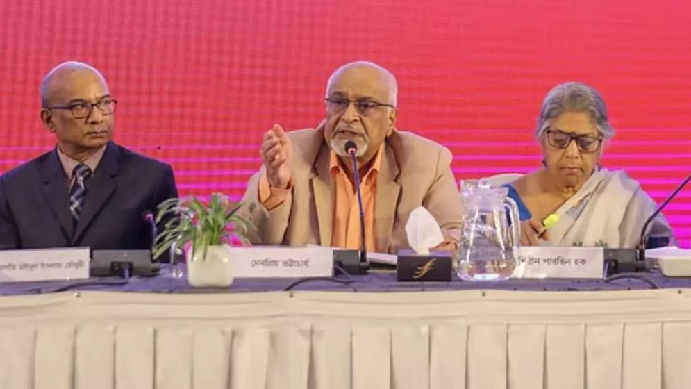 মেরুদণ্ডহীন মানবাধিকার কমিশন চাই না: দেবপ্রিয় ভট্টাচার্য