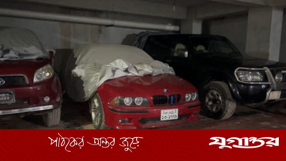 হাজী সেলিমের বাড়িতে অভিযান, মিলল বিএমডব্লিউসহ বিলাসবহুল ৬ গাড়ি