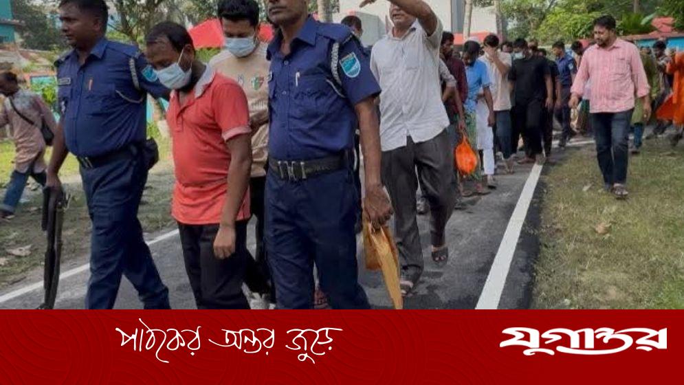 শ্রীপুরে পুলিশের অভিযান, গ্রেফতার ৪০