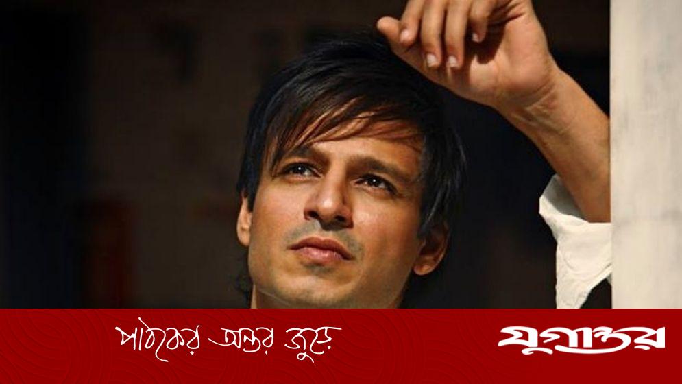 ‘আমার বাবা-মা ও বোনকেও হুমকি দেওয়া হতো’