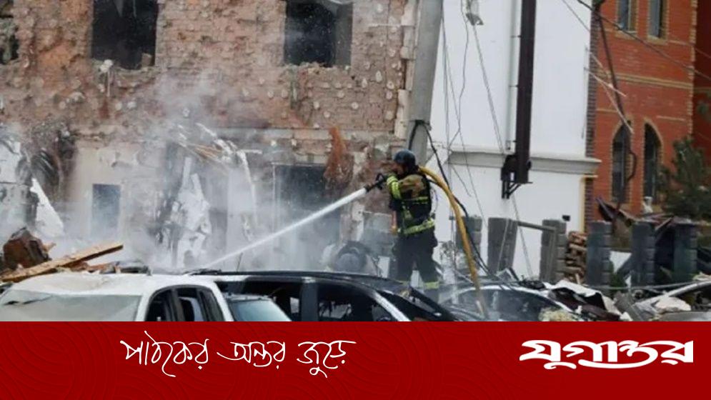 ইউক্রেনে রাশিয়ার হামলায় নিহত ৪, পোল্যান্ডের আকাশসীমা বন্ধ