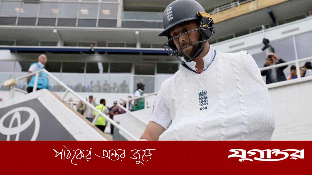 আন্তর্জাতিক ক্রিকেট থেকে বিদায় নিলেন ইংলিশ তারকা