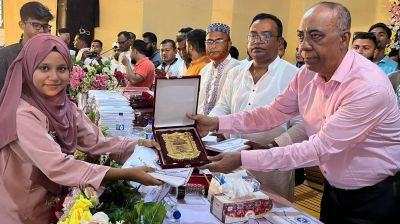 চরফ্যাশনে জিপিএ-৫ প্রাপ্ত শিক্ষার্থীদের জিয়া পরিষদের সংবর্ধনা
