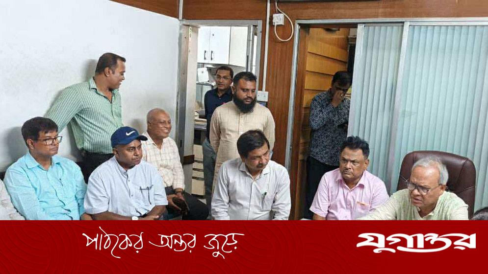 দেশ-বিদেশি ষড়যন্ত্র তীব্রভাবে ক্রিয়াশীল হচ্ছে: রিজভী