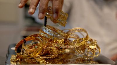 যুক্তরাষ্ট্রে শাটডাউন, বাড়ল স্বর্ণের দাম