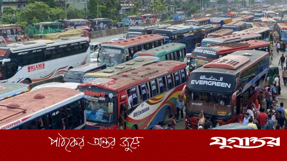ঢাকা-চট্টগ্রাম মহাসড়কে ১০ ঘণ্টায়ও যান চলাচল স্বাভাবিক হয়নি