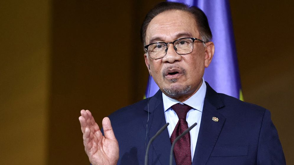 সুমুদ ফ্লোটিলায় ইসরাইলি বাধা, কড়া বার্তা মালয়েশিয়ার প্রধানমন্ত্রীর