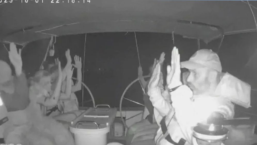 গাজামুখী সুমুদ ফ্লোটিলা থেকে  ৩৭ দেশের দুই শতাধিক মানুষ আটক