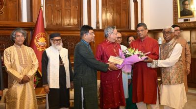 দুর্গাপূজা উপলক্ষে হিন্দু ধর্মাবলম্বীদের সঙ্গে রাষ্ট্রপতির শুভেচ্ছা বিনিময়