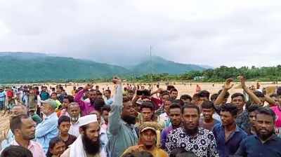 খনিজ বালি লুট ঠেকাতে জাদুকাটার চরে মানববন্ধন