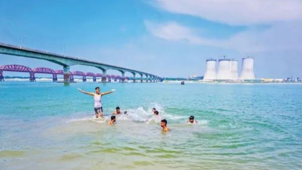 রূপপুর প্রকল্প ও জোড়া সেতুতে পর্যটক সমাগম