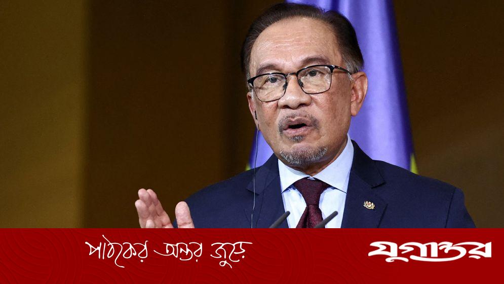 সুমুদ ফ্লোটিলায় ইসরাইলি বাধা, কড়া বার্তা মালয়েশিয়ার প্রধানমন্ত্রীর