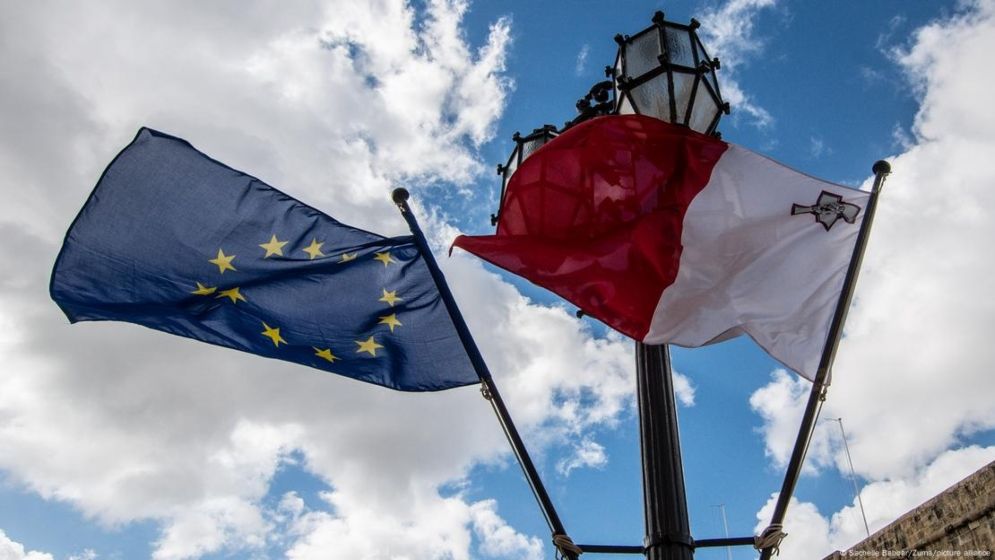 ইউরোপে রাজনৈতিক আশ্রয়প্রার্থী লুটেরাদের জন্য খারাপ খবর