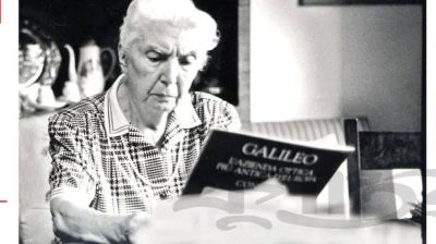 অটোফিকশন আসার আগেই রোমানোর কলমে তার উপস্থিতি