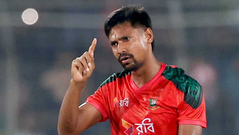 সাকিবের পর সাউদিকে টপকে বিশ্বরেকর্ড মোস্তাফিজের