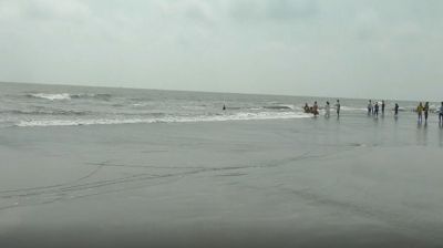 সাতদিনেও খোঁজ মেলেনি ৫ জেলের