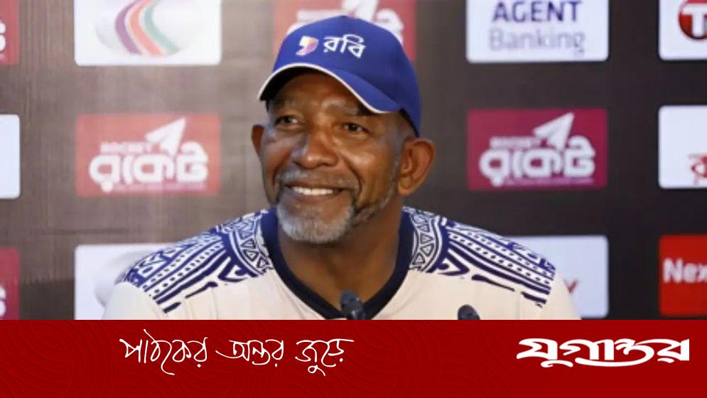 যার দায়িত্বশীল ব্যাটিংয়ে মুগ্ধ সিমন্স
