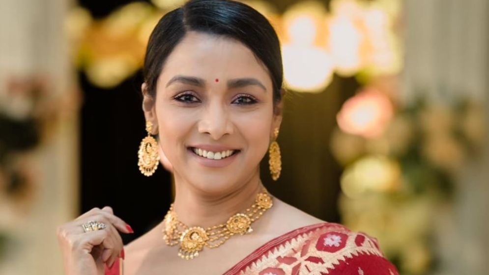 ফেসবুকে কটাক্ষের শিকার রুনা খান