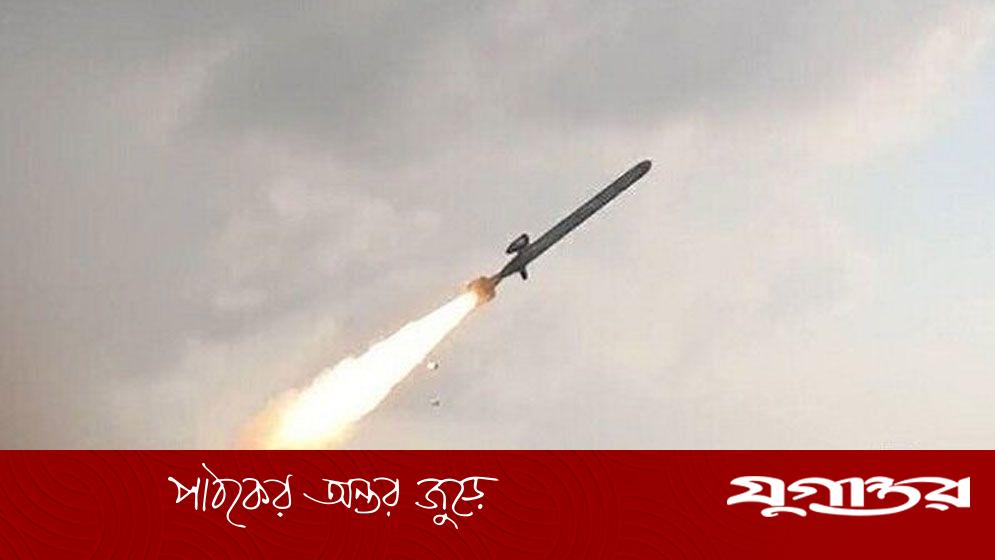 শক্তিশালী ক্ষেপণাস্ত্র হামলায় বন্ধ ইসরাইলি বিমানবন্দর